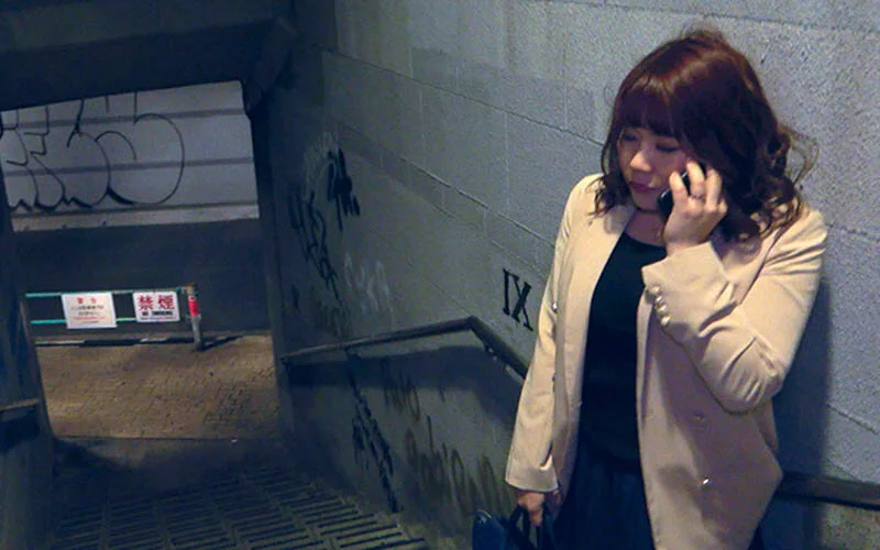 終電までには帰れるよね？飲みすぎちゃった主婦連れ込みナンパSEX 3-1