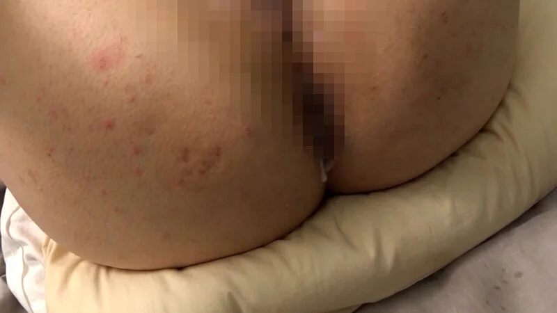 冷え切った夫婦生活の寂しさを埋める為に呼んだニューハーフデリヘル嬢は愚息だった！まさかの愚息の変貌ぶりに勃起する2本の肉棒！-14