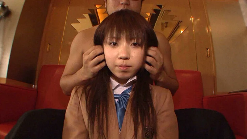 こんな純情そうな娘が…。お金欲しさに身体を売る素人娘 まだ未成熟で小さなアソコに大きな肉棒を突っ込んで大量射精！-1