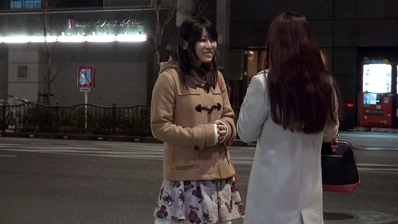 美女が美女をガチ口説き！素人ナンパレズビアン3-4