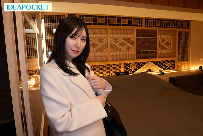 最近元気がないパート先の人妻「仲村さん」を気分転換がてらドライブデートに誘ったらセックスレスと夫の浮気を打ち明けられホテルで一晩中、愛し続けてあげたら「オンナとしての悦び」を改めて知り僕なしでは生きられないカラダになってしまった。 仲村みう-2