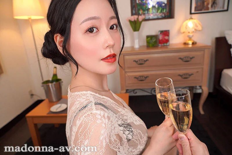 【VR】超高画質8K 初VR岬ひかり「終電、なくなっちゃったみたいですね…。」 結婚式の二次会終わり 新婦の友人・ひかりさんと まさかのワンナイトラブSEX-4