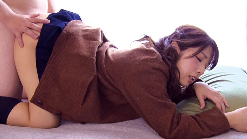 制服の似合う美少女たちとイケナイ中出し性交2 4時間-1