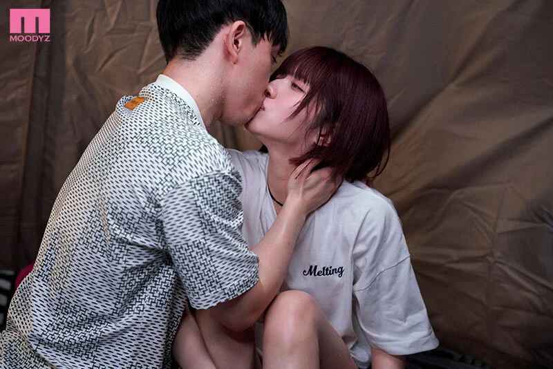 野外フェステント泊中出し 女1男2で地方の野外フェスに行った夜、嫉妬と純愛と汗にまみれてテントの中でヤりまくった 石原希望-2
