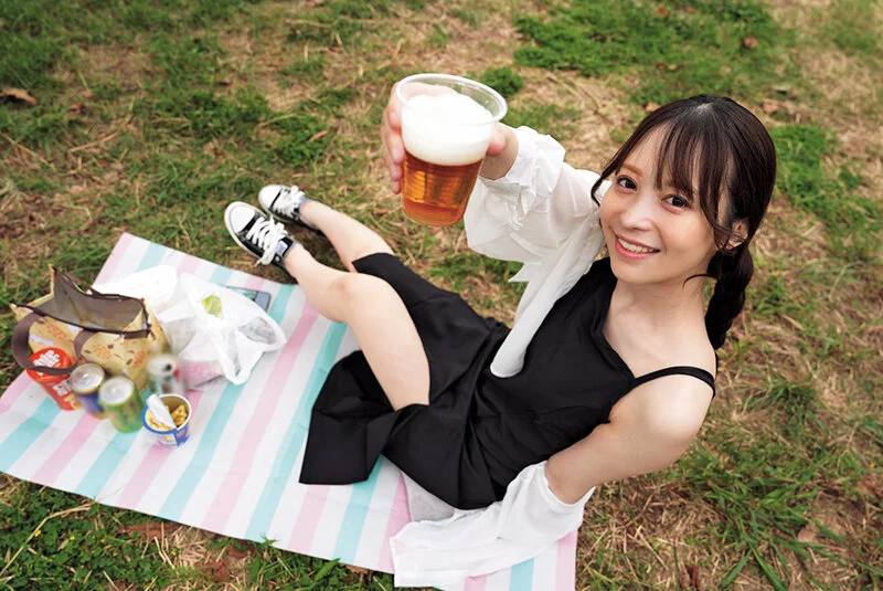 【夢幻調査隊】昼間の公園で一人でお酒を飲んでる女性急増！なぜか顔面偏差値Aランク【検証】話しを聞いてみた結果！みんなめちゃのんべえSEX好き判明！-9
