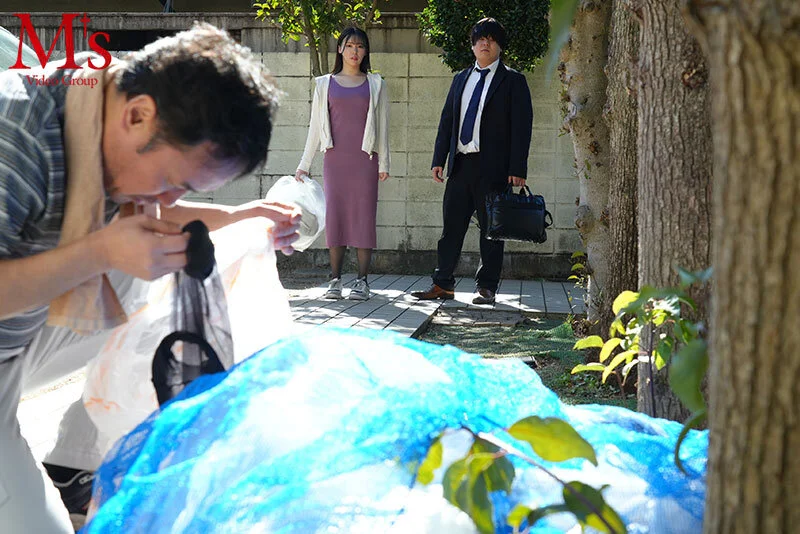 人妻自宅サロン 底辺クズ隣人の汚らわしいデカマラに堕ちた若妻エステティシャン 黒島玲衣-1