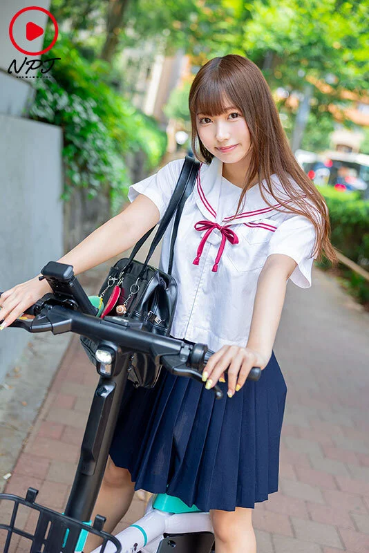 最上級に可愛いJ●と野外連れ回しべろちゅうデート 制服女子をドライブデートに誘ってホテルで中出しセックス-10