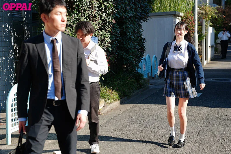 生徒の巨乳に理性を失った僕は放課後ラブホで何度も何度も環奈と中出しセックスしてしまった 三木環奈-5