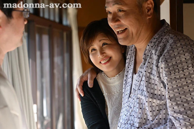 帰省したら、祖父と母がデキていた。 あの日、見てしまった出来事が僕を生涯≪熟女好き≫に変えた―。 桐岡さつき-1