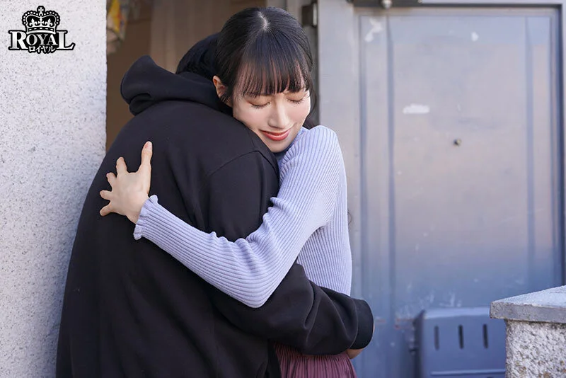 隣に住む美人スレンダーなシングルマザーは、いつも明るく振る舞っているが、どこか寂しげで――。 石田佳蓮-10