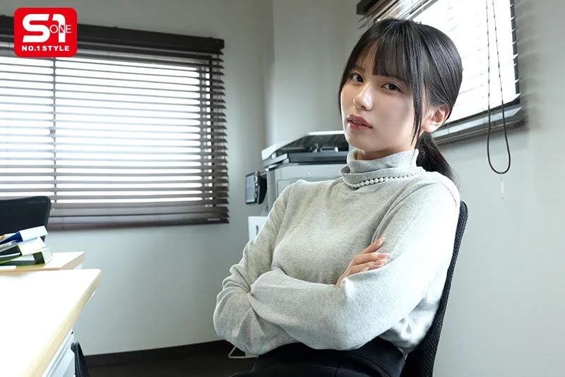 出張先ホテルでチビのくせに生意気な新卒OLと相部屋… この絶好の機会に鷲掴みイラマレ●プで男の力の怖さを分からせてやった。 渚あいり-1