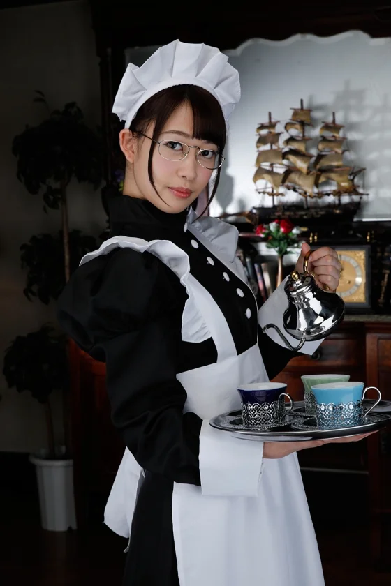 あどけない美少女たちが、オマ○コにチ○コを欲しがる瞬間 美少女 性態 記録14人 4時間  美谷朱里 三宅ありさ 神谷充希 枢木あおい-8