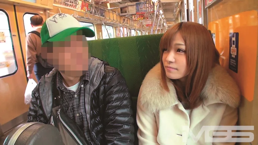 乳首が敏感過ぎてイクほど感度の高い美人妻と…おじさんぽ 04 AVよりエロいエッチ見たくない？ すれ違ったら思わず振り向くくらい可愛い人妻と下町探索お散歩デート。おじさんに足を絡めて中出しさせる奥さんの敏感反応がヤバい！ 葉月可恋-1