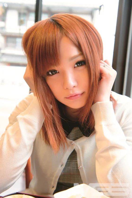 乳首が敏感過ぎてイクほど感度の高い美人妻と…おじさんぽ 04 AVよりエロいエッチ見たくない？ すれ違ったら思わず振り向くくらい可愛い人妻と下町探索お散歩デート。おじさんに足を絡めて中出しさせる奥さんの敏感反応がヤバい！ 葉月可恋-14