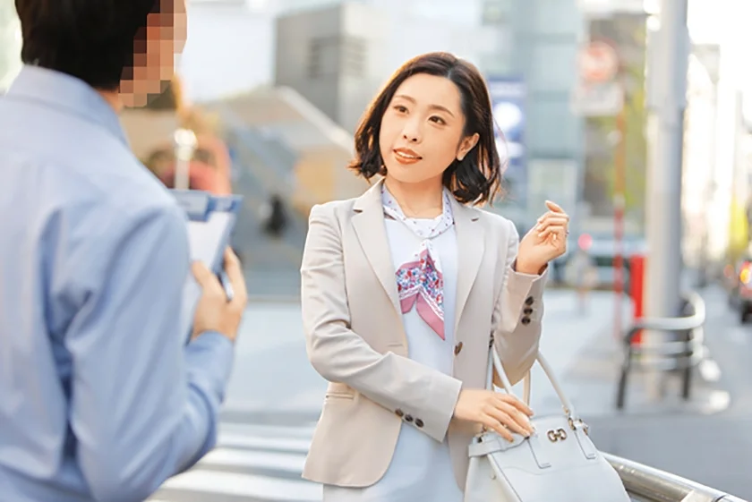 【一度見たら忘れない！インパクト】五十路・四十路熟女ナンパ交尾「こんなおばさんで興奮してくれるの？」と糸引き熟マンを弄っている神熟女と激ナマ交尾で生ハメしたりする動画 4時間12人-5