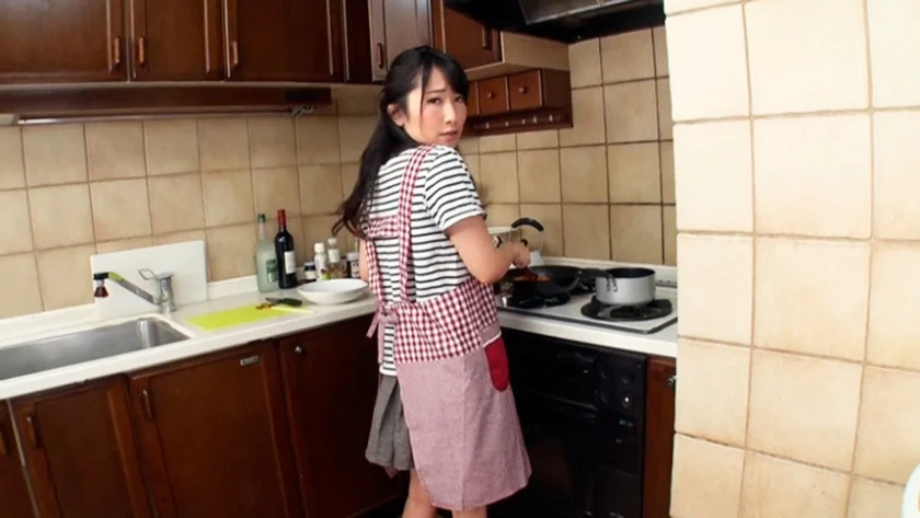 婚活女子の誘惑パンチラにご用心！？ 美咲ヒカル 菊池つぼみ 荻野つきひ 中川絢音 永峰みずき-13