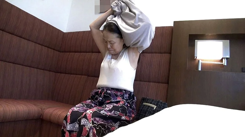 熟女妻面接ハメ撮り 番外篇-2