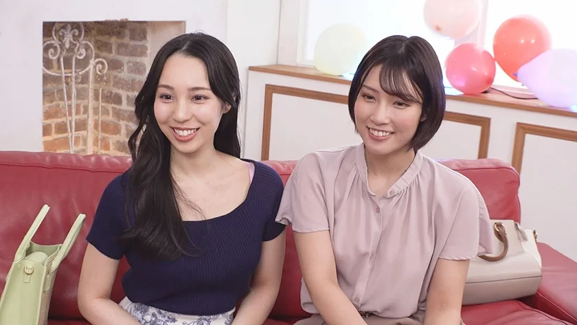 素人参加型モニタリング！ママ友同士の逆3P筆おろしゲーム！-1