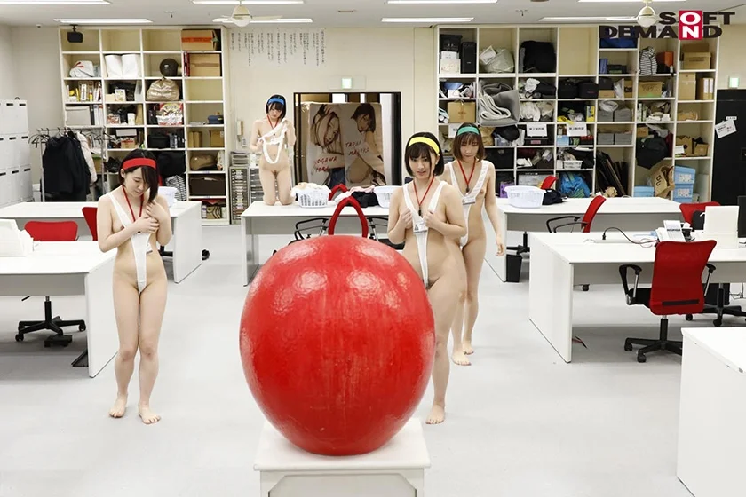 SOD女子社員 絶頂失神ゲーム！バイブ串刺し だるまさんが転んだ  若手巨乳女子社員たちが体当たり検証！ユーザー様のハレンチ妨害をガマンできるのか？-3