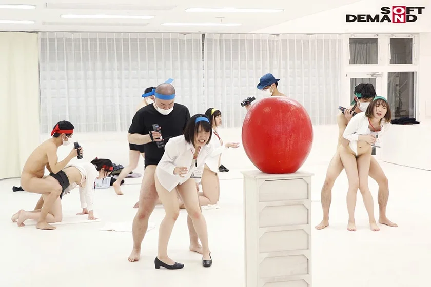 SOD女子社員 絶頂失神ゲーム！バイブ串刺し だるまさんが転んだ  若手巨乳女子社員たちが体当たり検証！ユーザー様のハレンチ妨害をガマンできるのか？-13