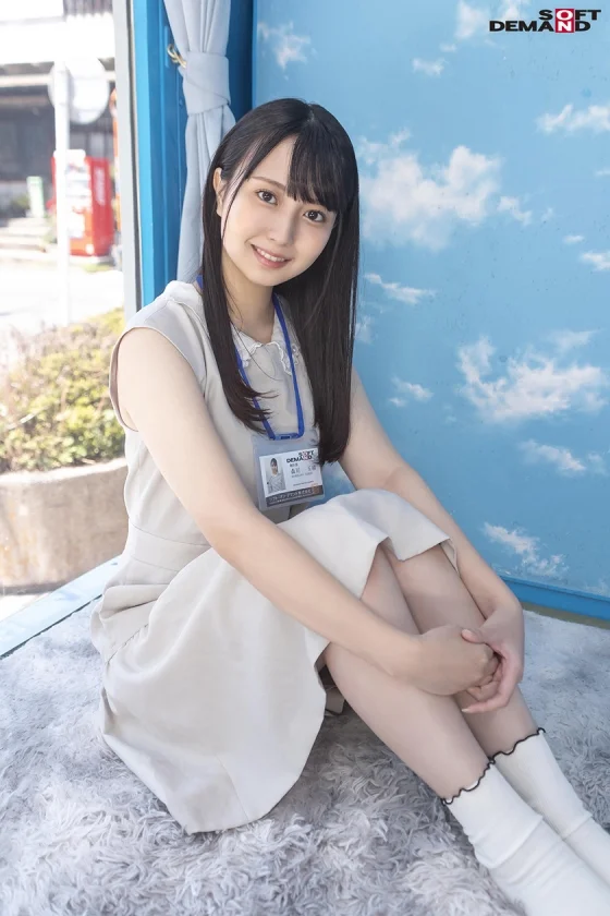 制作部入社2年目 アシスタントディレクター 森川ちゃん マジックミラー号で初めてのドキドキ逆ナンパ！デカチン君3人見つけてSEXするまで帰れませんSP！ 森川玉緒-1