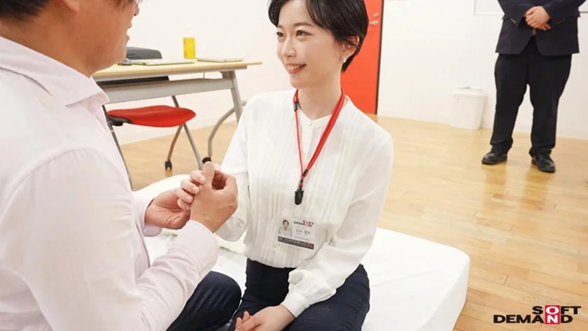 大学から芸術系を専攻し某制作会社から転職してきたクールビューティ―でその上むっつりな社内デザイナー デザイン部中途入社3年目 倉田優希 AV出演！-11