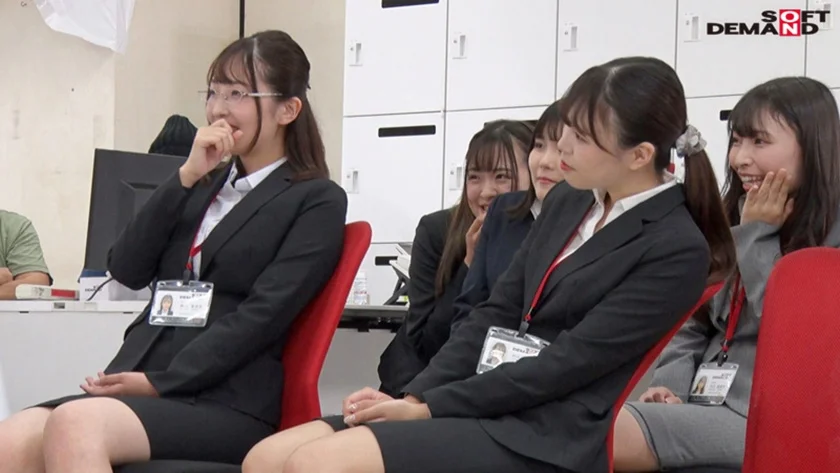耳とワギナの長さは一緒らしいですよ！SOD女子社員 男優さんに恥ずかしく気持ち良くされまくる第41回王様ゲーム プロスケベのテク&ペニスでワギナのスメルから淫汗やイキ汁 情欲にウズく全身をくまなく羞恥され尽くすお得意様接待業務ギッシリ10命令 木戸知尋 二瓶明菜 岡村夏奈美 進藤愛果 毛利梓-12