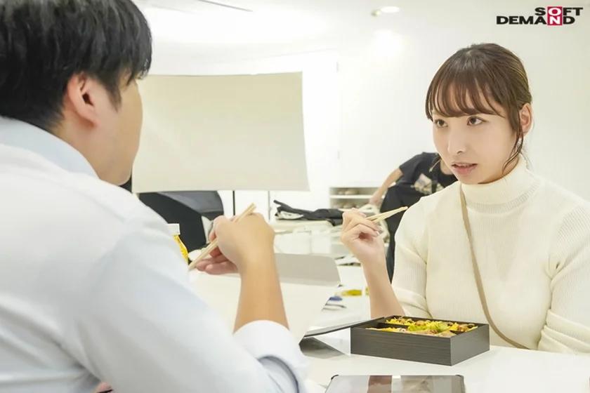 【特典映像フェラ収録版】 女子社員史上、肉感ある美尻とエロいセックス！ 本多そら AV出演！-3