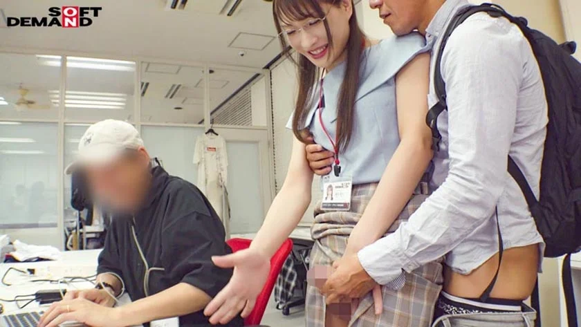 システム部に入った諏訪さんは社会人経験10年以上の頼れる聡明姉御肌 しかもち○ぽ(18cm)が生えている LGBTQ+SOD女子社員が入社初日からAV出演業務 システム部 中途1年目 諏訪珠生-11
