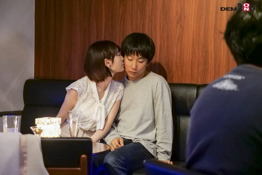 「明日、結婚するんだよね？」10年ぶりに再会した年上の元カノに、馬乗り騎乗位で最後の一滴まで精子をしぼり取られた結婚前夜…。 都築亜美-3