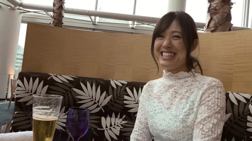 にっこり笑顔の天然ドスケベ、春の始めに思わず不貞。 倉田恵 34歳 第2章 旦那より6cmも大きいチ○ポに何度も膣奥を突かれて喜びが隠せない人生最大の巨根性交-5