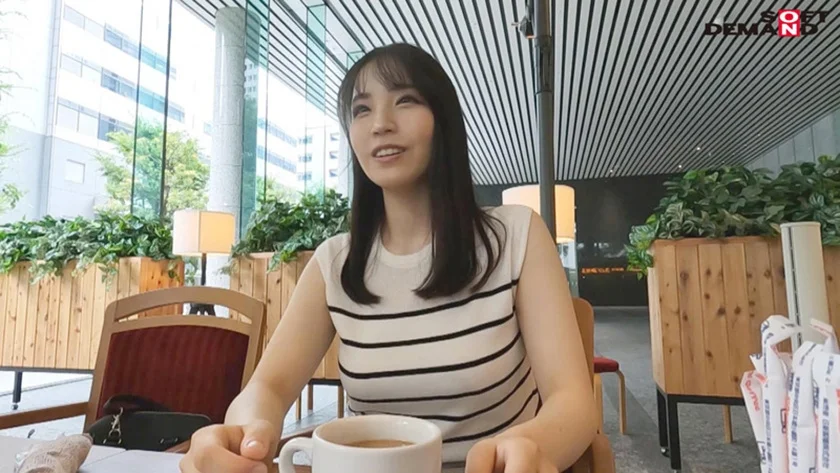 Gカップ若妻が秘めた人生初、不倫への淡い思い 本物人妻 北乃京香 26歳 最終章  危険日に膣内射精、旦那以外の精子に背徳感高まり熱くなる身体-1