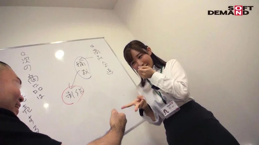 SOD女子社員 野球拳 会議の準備をする女子社員に突撃！ 総務部 朝本由依-3