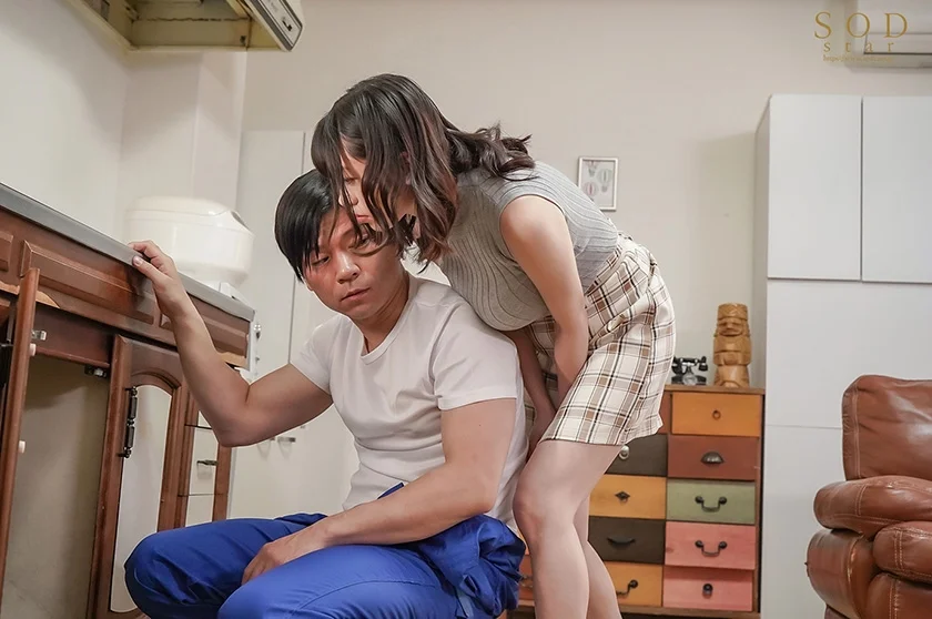 無意識に誘惑する着衣巨乳 おっぱい妄想4シチュエーション Gカップ 浜辺栞帆-9