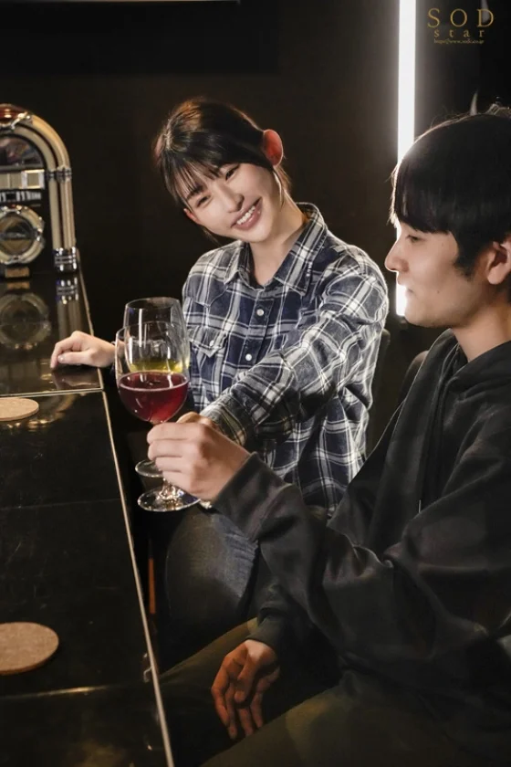 隠れエロボディの牛丼チェーン店で働くパート主婦が学生バイトと避妊具なしでネチョベロ不倫中出し 宮島めい-4