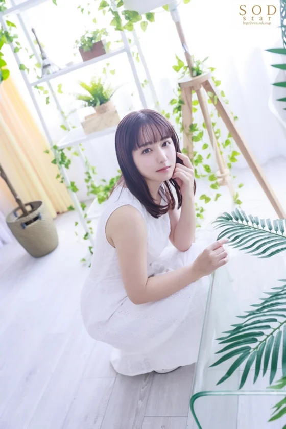 1億円契約の芸能人が衝撃の4本番解禁！ 矢埜愛茉-2