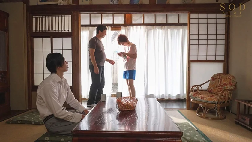 実家暮らしの私は三十路なのに未だ家事手伝い(ニート)で恥ずかしかった。 アラサー喪女ニート 隠れエロ尻の女(30) 紗倉まな 【AV debut 12周年記念 特典映像付き】-1