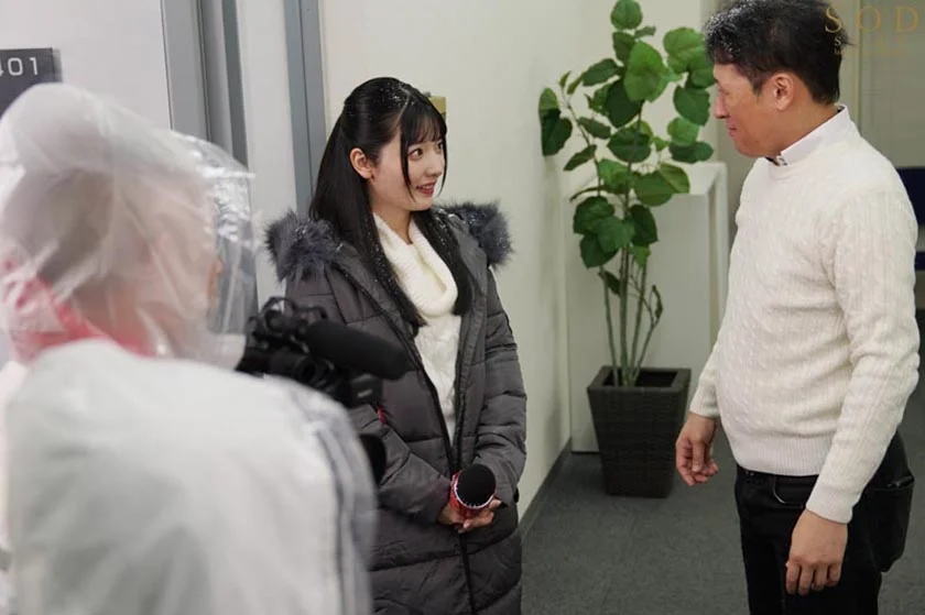 ロケ帰り相部屋NTR 大雪で東京に帰れなくなったお天気キャスターが陰湿なプロデューサーに潮を吹かされ開発され続けた一夜 彩月七緒-2