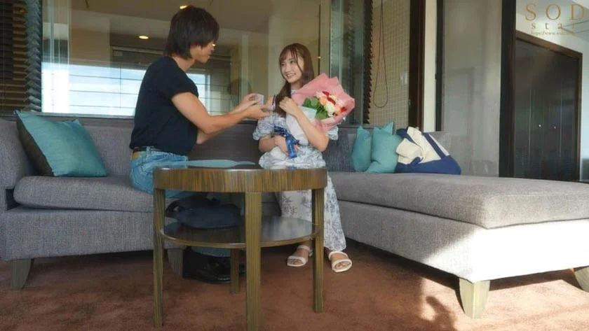 一生に一度のプロポーズNTR「結婚前に他の男と寝てほしい」婚約指輪を渡されたタイミングで彼氏に告げられ 今さら別れる気にもなれず 渋々受け入れてしまったドMカノジョ 渚恋生-2