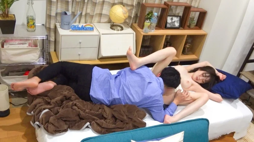 百戦錬磨のナンパ師のヤリ部屋で、連れ込みSEX隠し撮り 309 宅飲みでいいムードになっていちゃいちゃチュッチュッしてるうちに…？真っ白な肌が隠しカメラの前に！性欲を掻き立てる小悪魔的かわいさ！喘ぎながらだいしゅきホールドしつつ首に腕を回してきてベロチューしてくるもんだから腰の動きもいつもより激しくなってしまって…-4