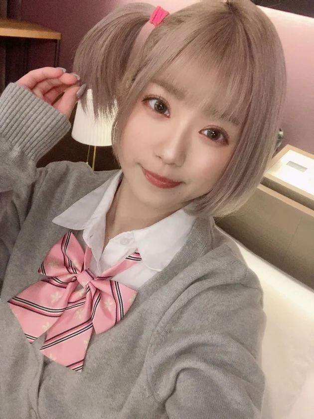 舌ピに金髪ボブのヤンチャな美少女「るるちゃ。」「クリをいっぱい舐めて下さい…よろしくお願いします(;^ω^)」 るるちゃ。-3