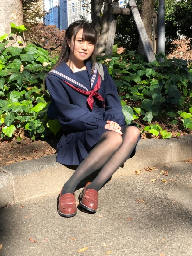 神パンスト 生田みく 人妻や母、働く制服OL等やらしい熟女の美脚を包んだ生ナマしいパンストを完全着衣でムレた足裏からつま先を味わい尽くす！オナニーや顔騎や足コキ、時には中出し時にはお尻にコスってぶっかけとやりたい放題！発情させられた女の変態絶頂プレイを楽しむフェチAV-1