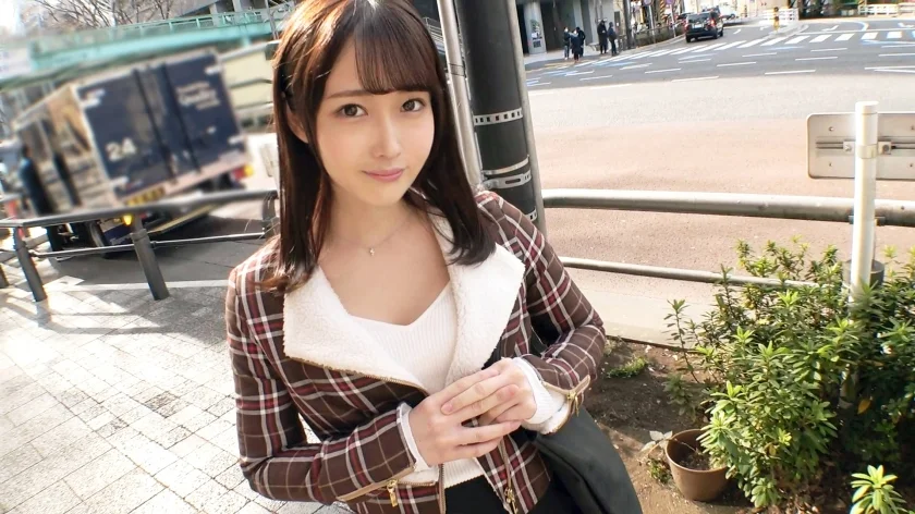 【超美少女】【アイドル級】みつきちゃん登場！彼女の応募理由は『彼氏に対しての当て付けw』彼氏がかまってくれないので自分アピールにAV撮影！こんなエロい私を見て～w【色白美肌】【イチャラブ】なんでもかんでも可愛すぎる！一発即死のピュアな瞳にピチピチ純白すべすべボディ！無邪気にチンポをしゃぶり顔をくしゃくしゃにイキまくる！恋人気分なイチャイチャラブラブSEXを見逃すな！-2