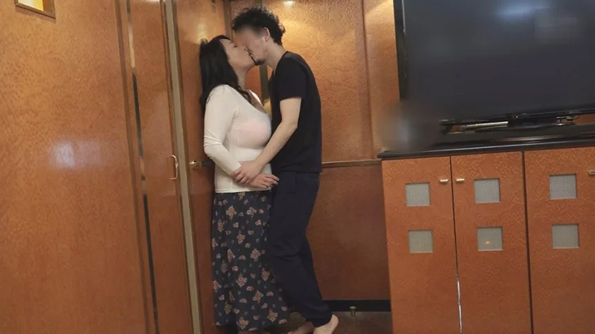 逸材、見っけた。しずえと香織 ※爆乳豊満熟女編-1