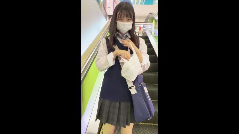 ドMな体が騎乗位で突き上げられビクビク痙攣絶頂！制服コスを脱げば美乳くびれでスタイル抜群で中出ししちゃってます。-1