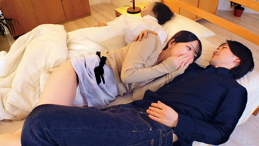 同棲中のラブラブカップル限定ww「彼氏の隣で女性用風俗体験してみませんか！？」ネている彼ピの至近距離で風俗デビュー(^^;)2イケメンセラピストの神テク性感マッサージが気持ち良すぎて理性崩壊オーガズム！！「ちん○ん…挿入れてほしいかも…」好きピがいるのに裏オプ求めて生挿入NTR中出しSEX！？-2