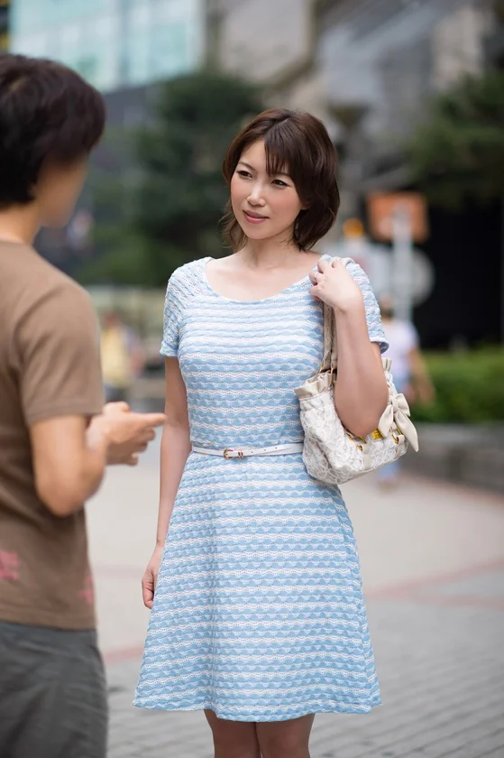 地味熟女はわがままボディ！ 主張しない生活感のあるおばさんを脱がしたら超絶エロギャップ！色気ムンムン！奇跡の豊満熟ボディに〝イチモツ〟ビンビン！！女盛り！現役熟女の生々しい絶倫セックス【ナンパ即ハメ】 12人 4時間-5