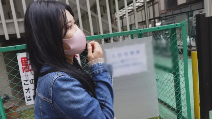 【好評につき再登場！】 とんでもない爆乳！&滝級潮吹き！ 旦那がいるのに男と遊びまくる性欲持て余し人妻-1