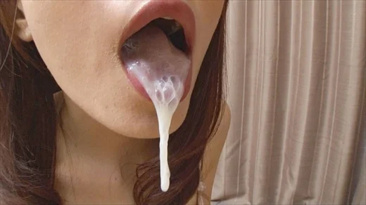 ゆいさん　32歳　エステサロン勤務 夢心地の顔でしゃぶりつづける!-4