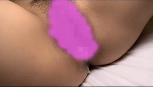 【生中出し○交】これはご褒美か!?体操服がはちきれそうな爆乳娘がおじさんピストンでHカップを揺らし中に出される！-6